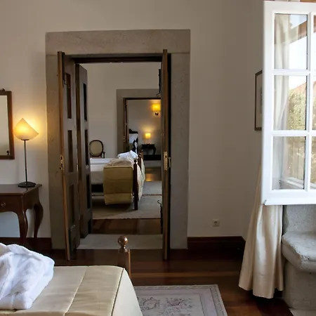 Casa Melo Alvim - By Unlock 4* ויאנה דו קסטלו