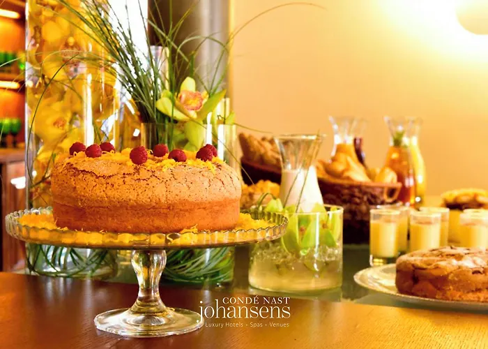 Отель Casa Melo Alvim - By Unlock 4*